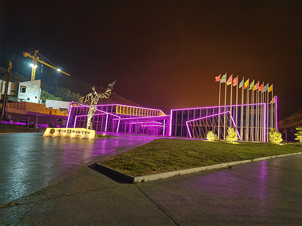 城市亮化是现代城市建设的重要组成部分，它不仅可以美化城市的夜景，还能提升城市的整体形象。随着科技的不断进步，城市亮化也得到了更多的关注和创新。本文将介绍一些关于城市亮化的创意和技术，帮助读者了解阿里城市亮化的重要性以及如何进行阿里城市亮化的规划和实施。