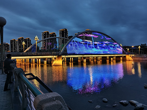 1742970194152440.jpg 阿里河道亮化.jpg