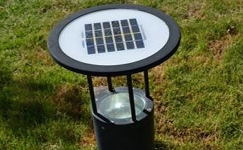 阿里别墅庭院氛围营造：草坪灯选型与布光技巧