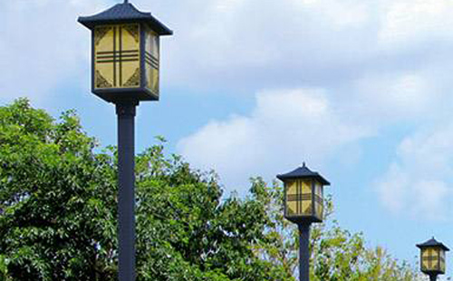 阿里庭院灯安装间距与布灯设计全解析