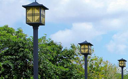 太阳能阿里庭院灯怎么选亮度与续航更耐用 太阳能阿里庭院灯怎么选亮度与续航更耐用