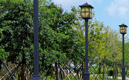 太阳能阿里庭院灯价格为何差三倍？关键看这几点